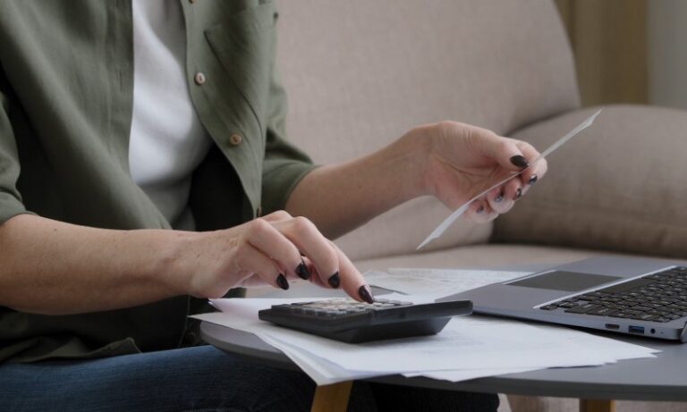 Porez na imovinu: kako proveriti iznos i dugovanje online u 2025.