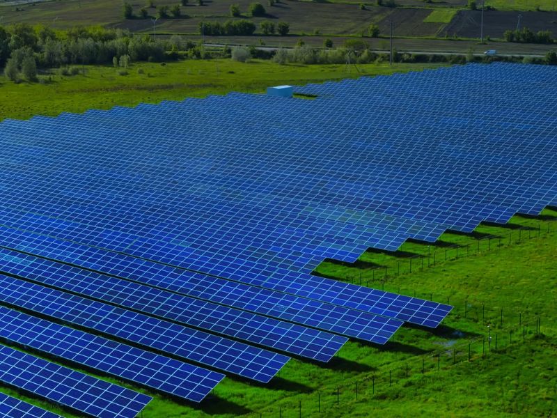 solarni paneli postavljeni, solarna elektrana