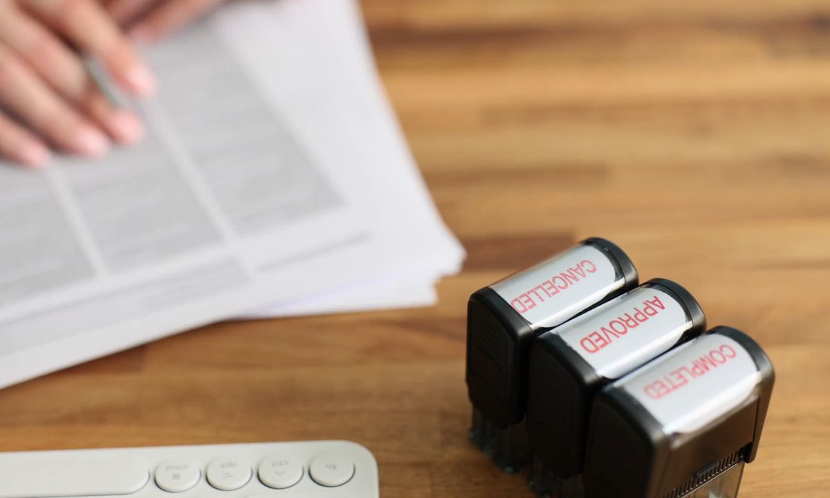 prikaz 3 notarska pečata